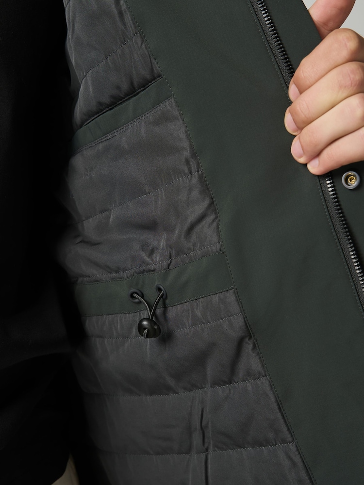 Green Showerproof Four Pocket Hooded Coat - Image 5 of 5 Green Showerproof Four Pocket Hooded Coat - Image 5 of 5