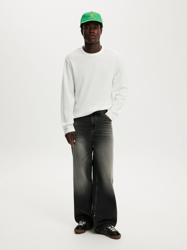 Cotton On White Cropped Fit Textured Long Sleeve T-Shirt - Image 2 of 4