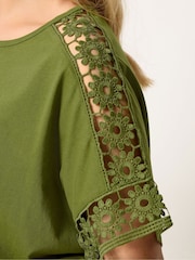 Yours Curve Green Crochet Sleeve Boxy T-Shirt - Image 4 of 5