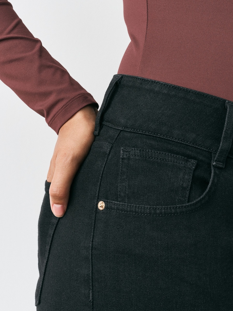 Itim - Hourglass Flare Leg Denim Jeans - Larawan 5 ng 5 Itim - Hourglass Flare Leg Denim Jeans - Larawan 5 ng 5