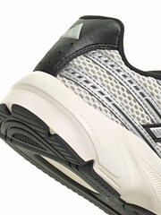 adidas White Technochaos 2000 Shoes - Image 9 of 9