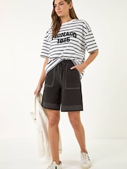 Negro - Roman Drawcord Detail Shorts - Imagen 2 de 5