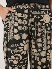 Long Tall Sally Black Tropical Print Wide Leg Trousers - Image 4 of 5