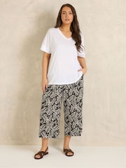 Evans Brown Leaf Print Linen Blend Cropped Trousers - Image 3 of 5