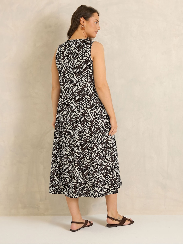 Evans Brown Linen Blend Leaf Print Maxi Dress - Image 2 of 4