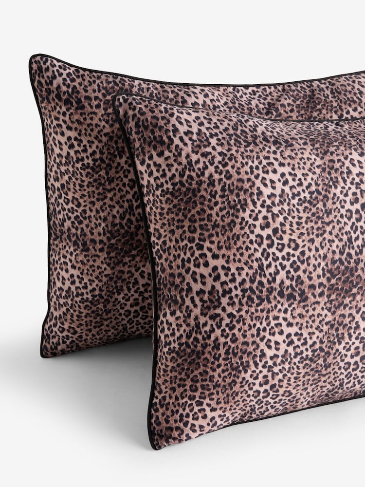 Rockett St George Set of 2 Brown 200 Thread Count Pillowcases - Image 5 of 5 Rockett St George Set of 2 Brown 200 Thread Count Pillowcases - Image 5 of 5