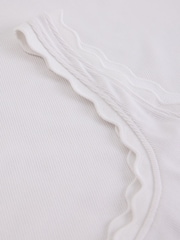 أبيض - White Stuff Piper Vest - Image 6 of 6