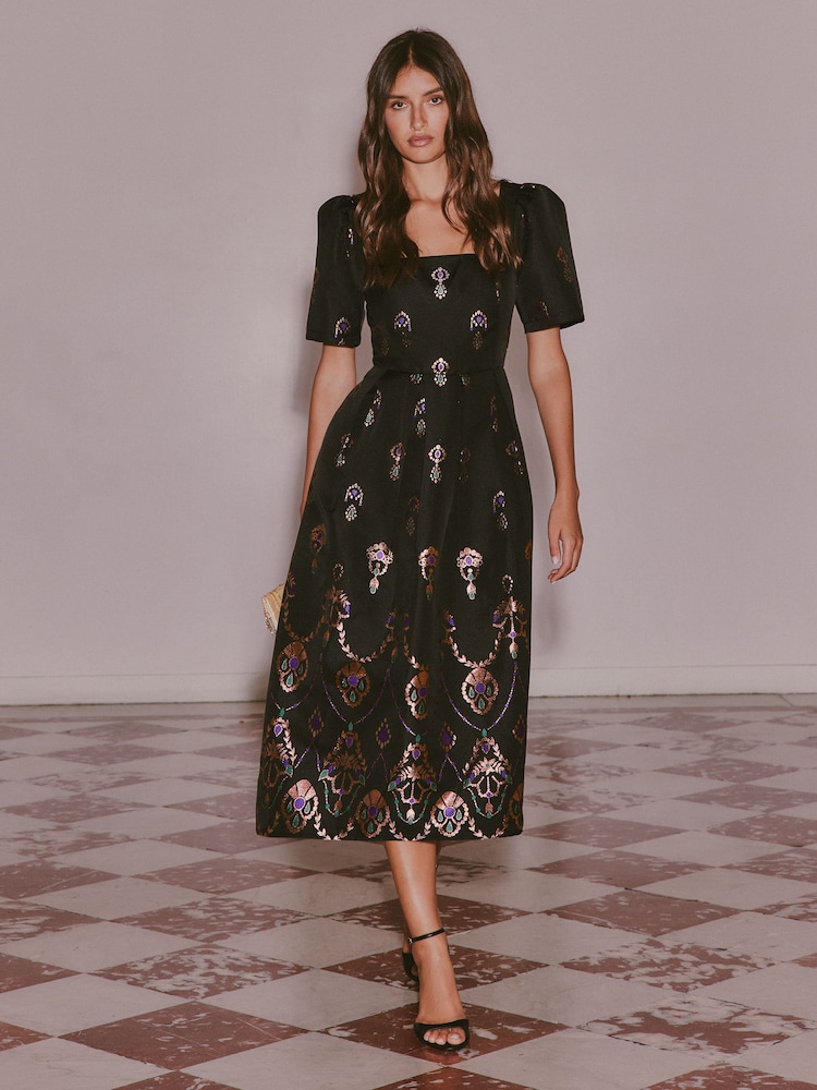 Love & Roses Metallic Jacquard Square Neck Midi Dress - სურათი 1 5-დან
