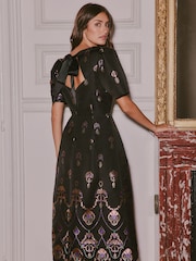 Love & Roses Metallic Jacquard Square Neck Midi Dress - სურათი 3 5-დან