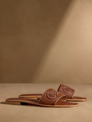 חום - Russell & Bromley סנדלי מיול, דגם Newby - תמונה 2 מתוך 7