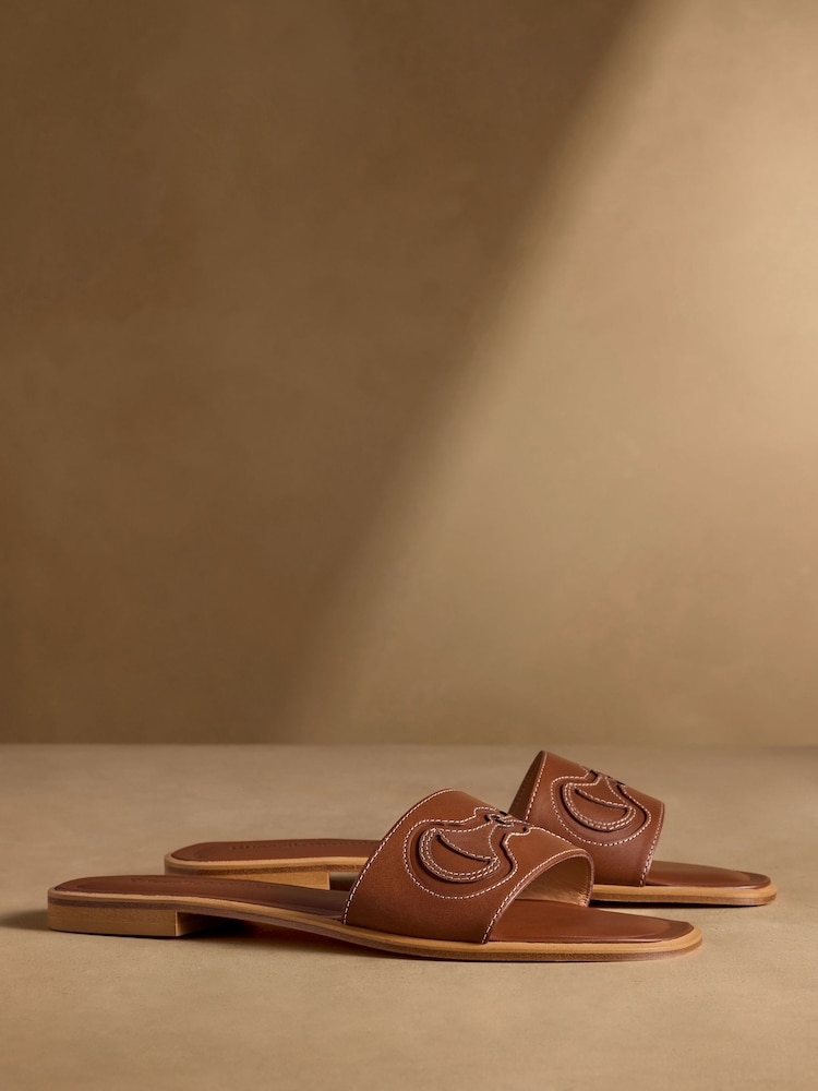 חום - Russell & Bromley סנדלי מיול, דגם Newby - תמונה 2 מתוך 7
