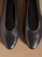 Russell & Bromley Black Norbury Ballet Flats - Image 7 of 7