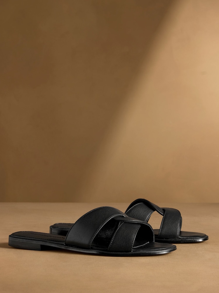 Russell & Bromley Black Newby Interlock Sandals - Image 2 of 7 Russell & Bromley Black Newby Interlock Sandals - Image 2 of 7