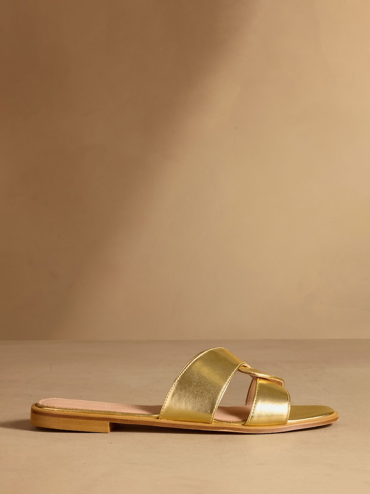 Russell & Bromley Gold Newby Interlock Sandals - Image 2 of 7
