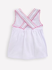 לבן - Boden Cross-Back Pom Trim Top - תמונה 2 מתוך 3