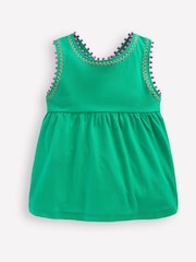 כחול  - Boden Cross-Back Pom Trim Top - תמונה 1 מתוך 3