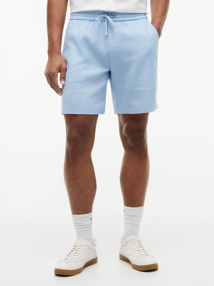 Blau - Tommy Hilfiger Dover Linen Blend 8" Inseam Chino Shorts - Bild 1 von 5