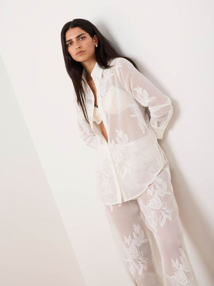 Mint Velvet メッシュ刺繍入りシャツ - 画像 2 / 4