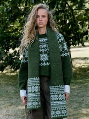 Green Fair Isle Long Knitted Scarf - Image 2 of 6