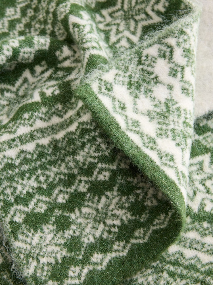 Green Fair Isle Long Knitted Scarf - Image 6 of 6