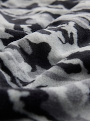 Grey Camo Robe (1.5-16yrs) - Image 7 of 8
