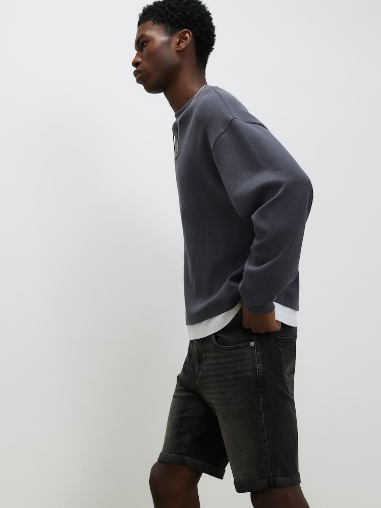 ブラック - River Island スリムウォッシュドデニムショートパンツ - 画像 2 / 4