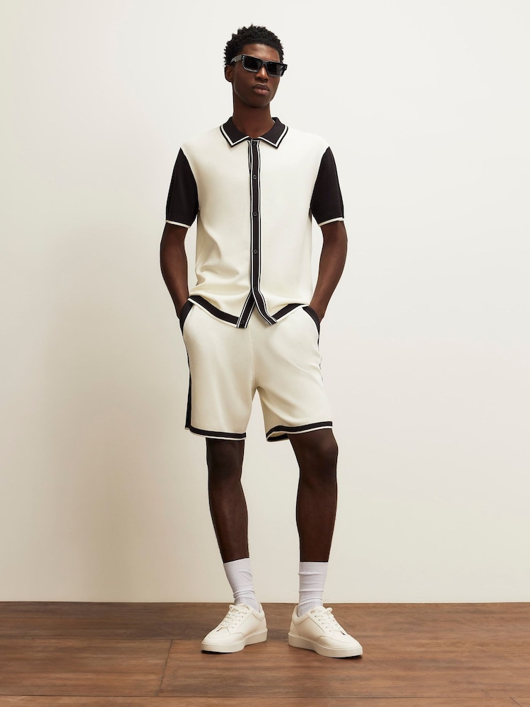 River Island Cream Slim Fit Glossy Knitted Colour Block Shirt - Image 2 of 4