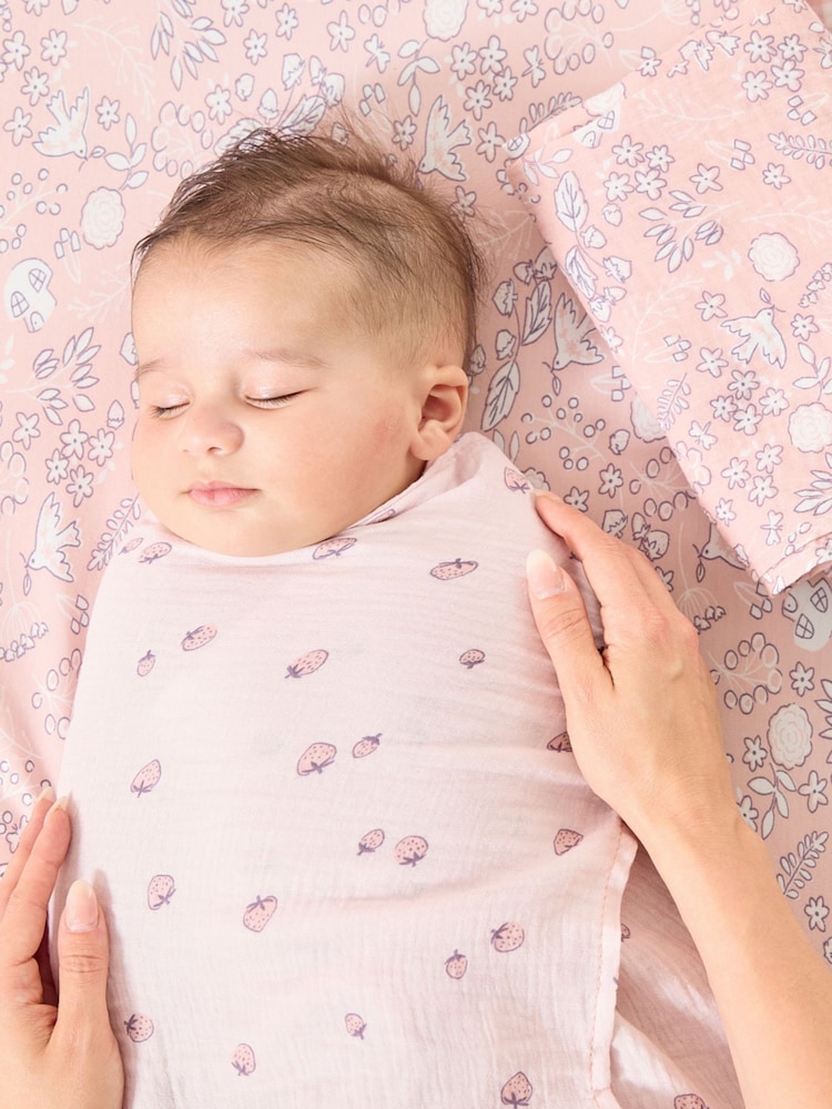 Tutti Bambini 3 Pack Tiny Tales Large Muslin Squares - Image 2 of 3