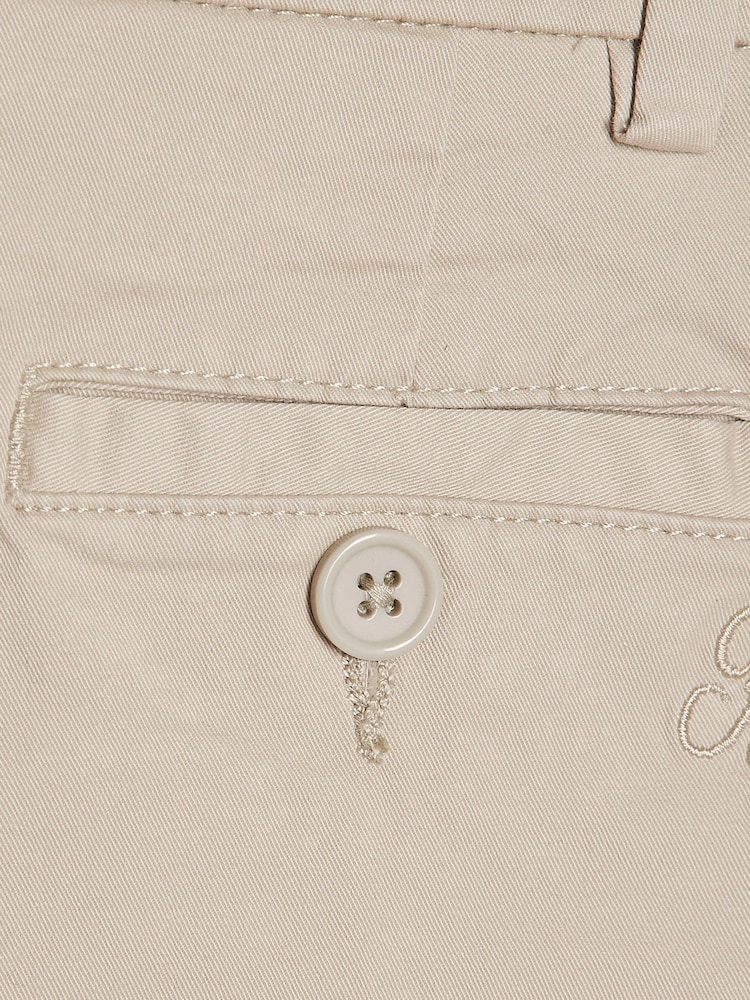 River Island White Short Sleeve Smart Shirt & Chino Shorts Set - Image 5 of 5 River Island White Short Sleeve Smart Shirt & Chino Shorts Set - Image 5 of 5