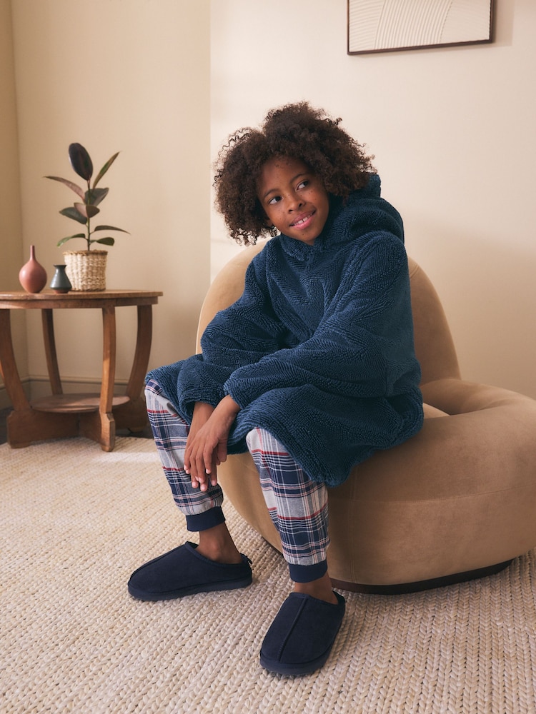 Navy Fleece Hooded Blanket (5-16yrs) - Image 2 of 11