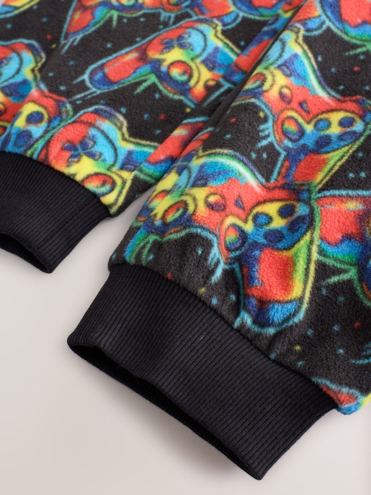Leuchtend mehrfarbig mit Gamermotiven - Printed Cosy Fleece Lined Pyjamas (3-16yrs) - Bild 11 von 11 Leuchtend mehrfarbig mit Gamermotiven - Printed Cosy Fleece Lined Pyjamas (3-16yrs) - Bild 11 von 11