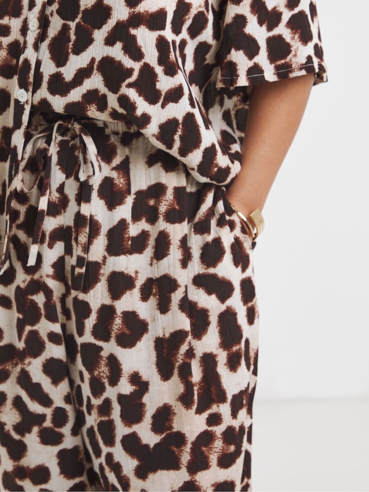 Simply Be Animal Oversized Leopard Crinkle Wide Leg Trousers - Image 4 of 4