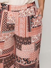 برتقالي - سروال قصير واسع جيرسيه مقاس كبير من Yours  - Image 4 of 5