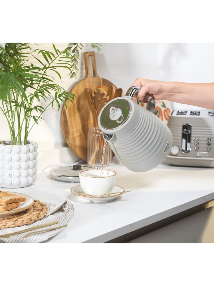 Salter Beige Ripple Kettle - Image 2 of 10