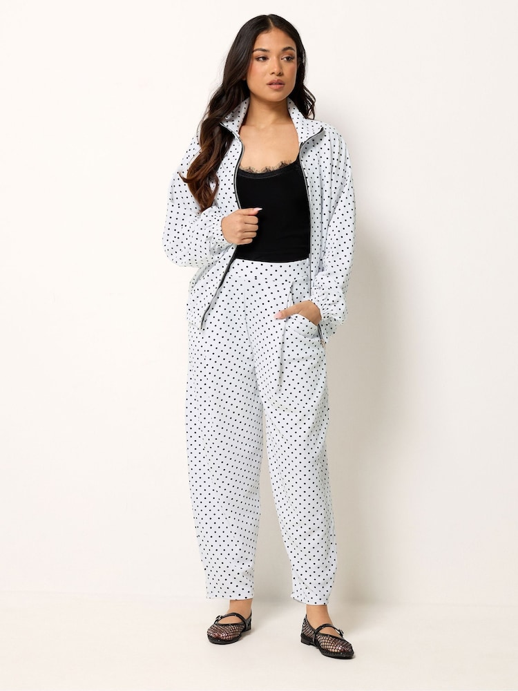 PixieGirl Petite White Crinkle Barrel Leg Trousers - Image 2 of 6