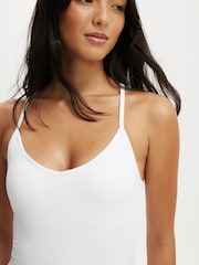 ホワイト - Cotton On ウルトラソフトスクープレーサーバックタンクトップ - 画像 3 / 4