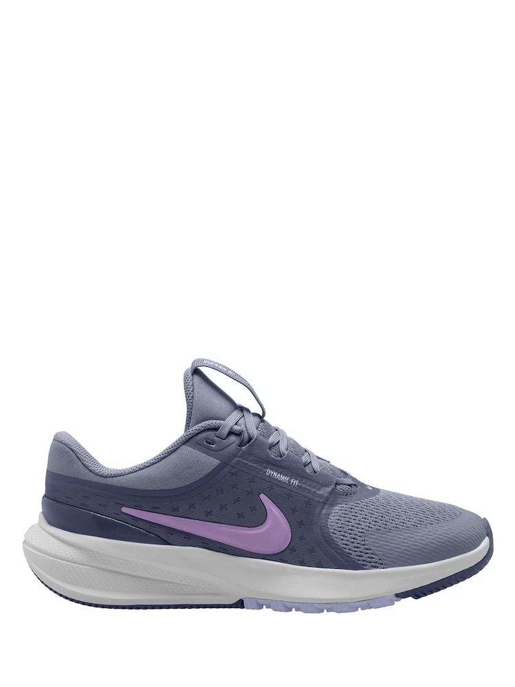 رمادي وردي - حذاء رياضي Star Runner 5 للشباب من Nike - Image 1 of 3