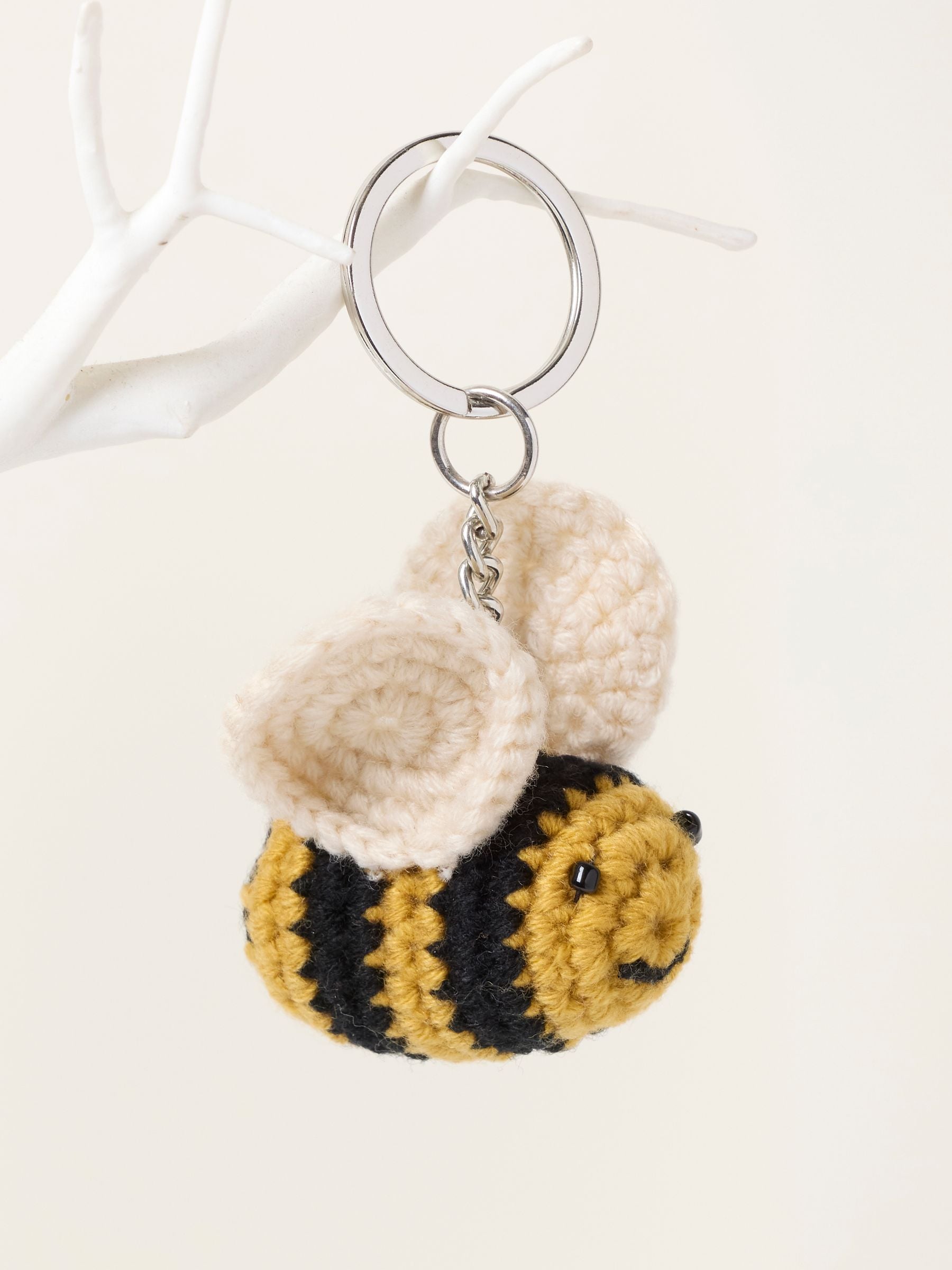 Fat Face - Bee Keyring - Yellow