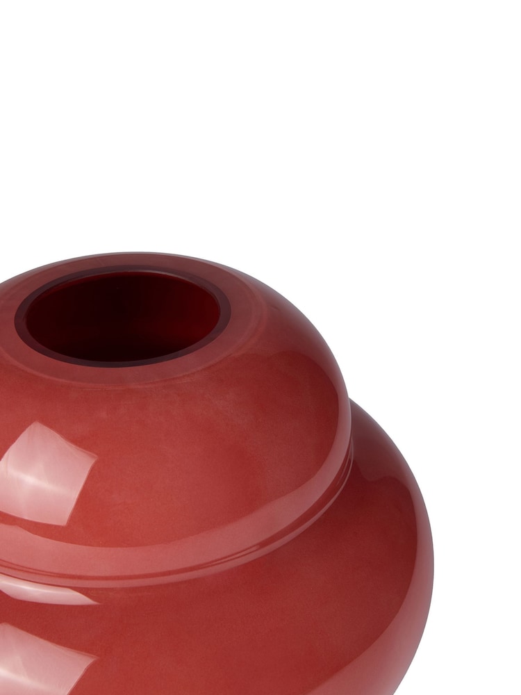 The Conran Shop Cherry Red Form Glass Vase 20cm - Image 3 of 3 The Conran Shop Cherry Red Form Glass Vase 20cm - Image 3 of 3