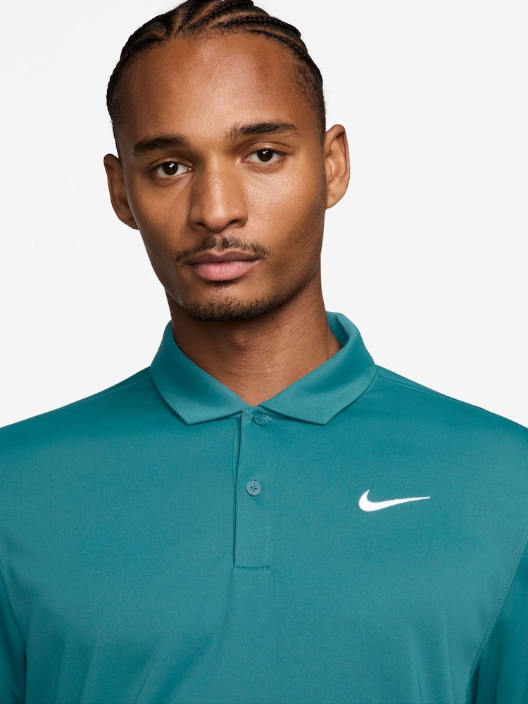 绿色 - Nike Court Dri-FIT 高尔夫球 Polo 衫 - 3的图像3｝