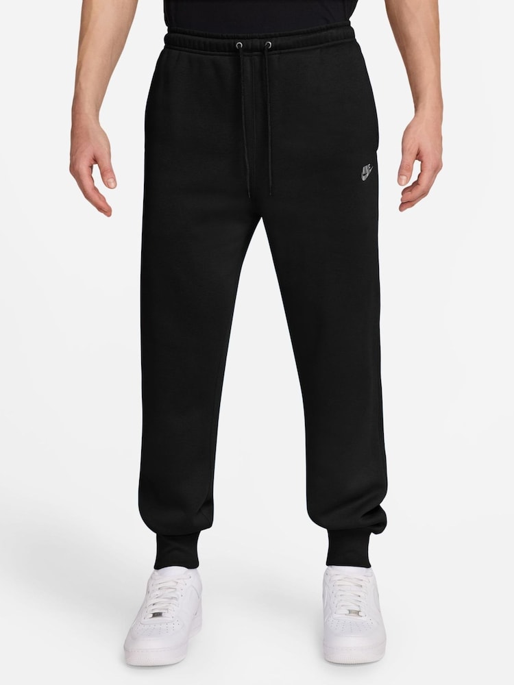 Nike Black Club Fleece Cuffed Joggers - Image 1 of 3