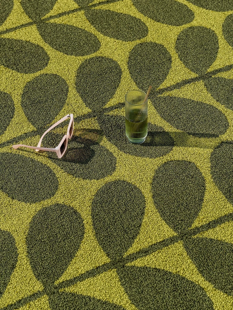 Orla Kiely OR Solid Stem Seagrass outdoor Solid Stem Outdoor Rug - Image 2 of 5 Orla Kiely OR Solid Stem Seagrass outdoor Solid Stem Outdoor Rug - Image 2 of 5