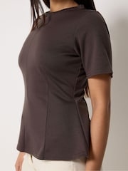 M&Co Brown Petite Waisted T-Shirt - Image 4 of 5