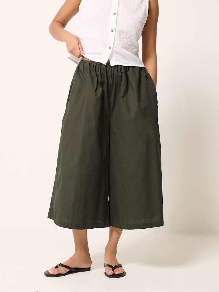 PixieGirl Petite Green Poplin Extra Long Culottes - Image 2 of 5