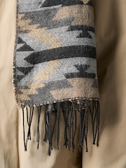 Grey Woven Pattern Knitted Scarf - Image 3 of 7