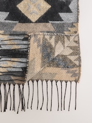 Grey Woven Pattern Knitted Scarf - Image 6 of 7