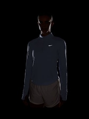 Nike Palest Purple Tempo Dri-FIT 1/2-Zip Running Top - Image 4 of 4