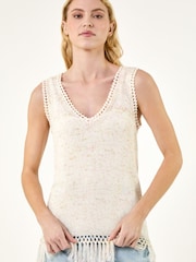 Roman White Speckled Fringe Knit Vest - Image 2 of 5