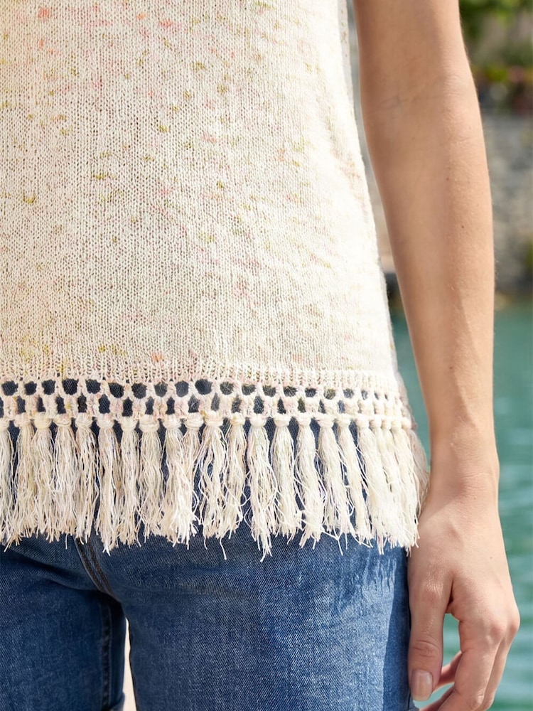 Roman White Speckled Fringe Knit Vest - Image 4 of 4 Roman White Speckled Fringe Knit Vest - Image 4 of 4