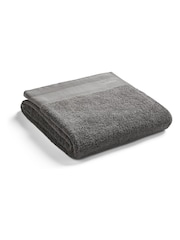 Christy Charcoal Signature Luxury 800GSM Turkish Cotton Towel - Image 4 of 4